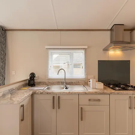 Chalet In Near Sandy Beaches, Cleaning Included *